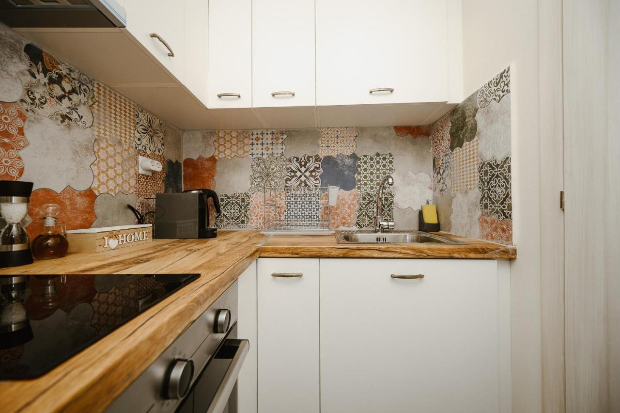 Lb Luxury Apartments Golos Dış mekan fotoğraf