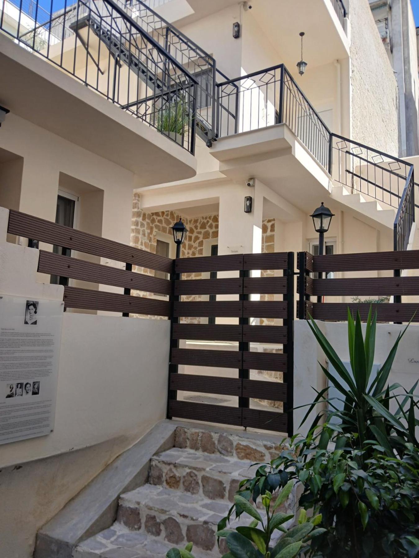 Lb Luxury Apartments Golos Dış mekan fotoğraf